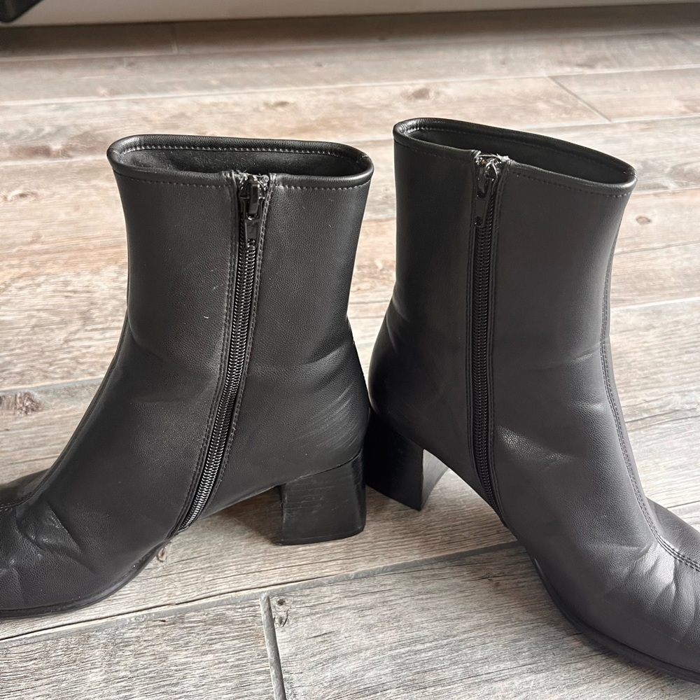 Jeffrey Campbell Troye Black Faux Leather Square Toe Boots, Womens SZ 8 - Picture 7 of 8